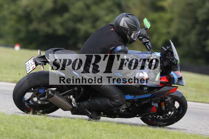 /41 06.08.2025 FREERIDE Training ADR/Gruppe M/100